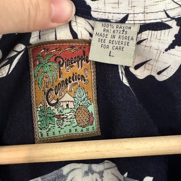 vintage ✨ Pineapple Connection Hawaiian shirt - Picture 5 of 6